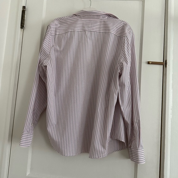 Button down - Picture 2 of 3